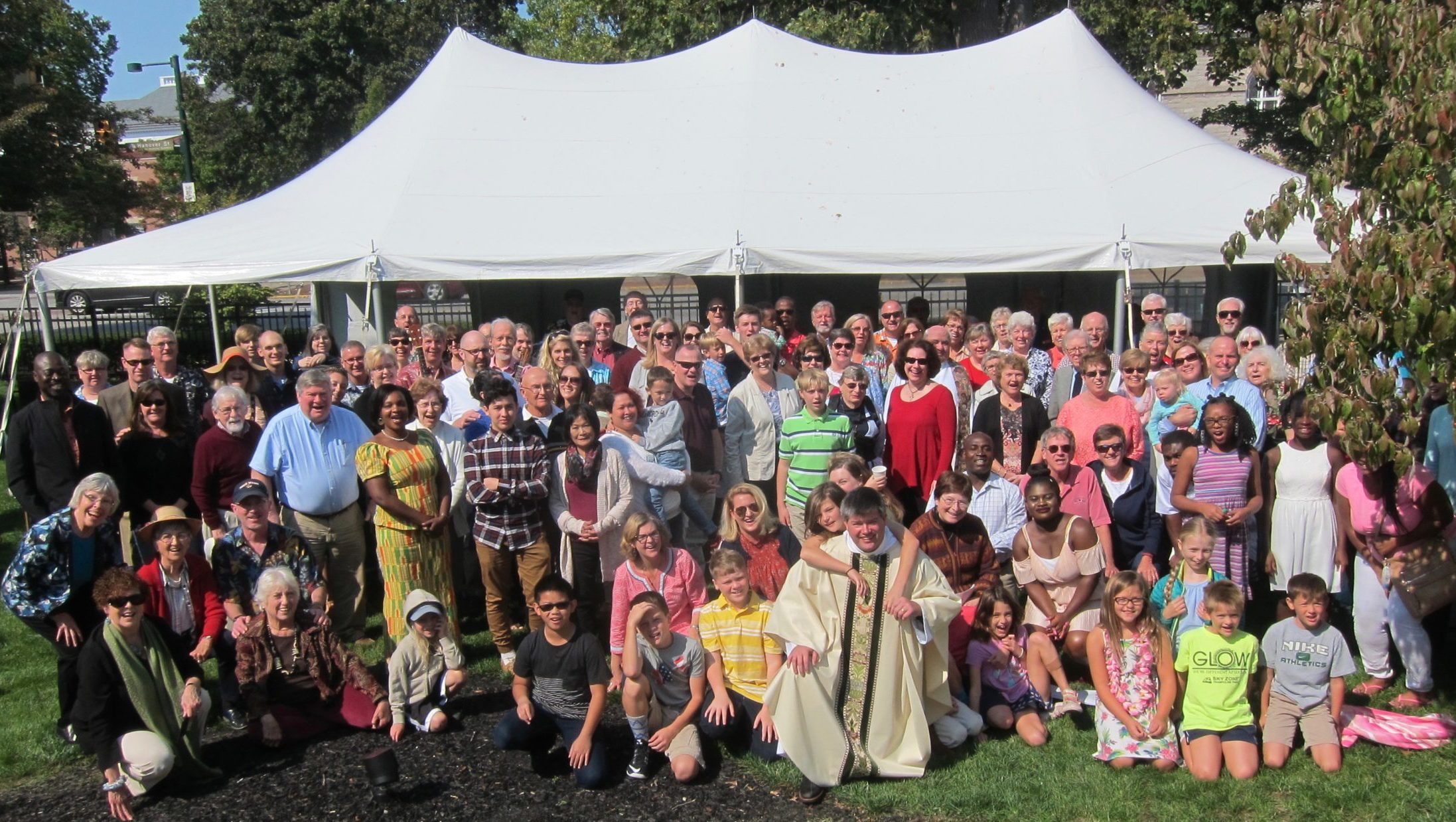 20117 Parish Picnic at St. John's, Carlisle under the tent in the courtyard